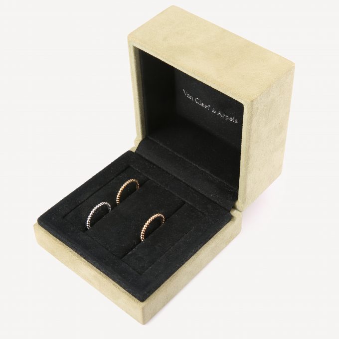 3 Second Hand Van Cleef & Arpels Perlée Rings : Authenticated Jewel