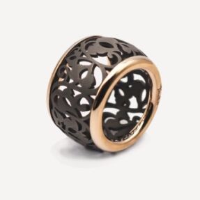 Authentic second-hand Arabesque Pomellato ring