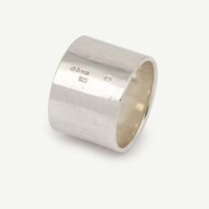 Authenticated second-hand Pi Dinh Van ring