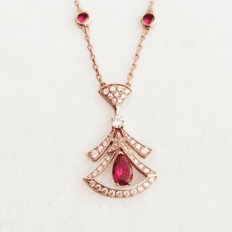 Second hand Diva's Dream Bulgari necklace : Authentic jewel