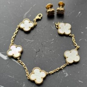 Bracelet Vintage Alhambra 5 motifs Van Cleef & Arpels d'occasion : Bijou authentifié