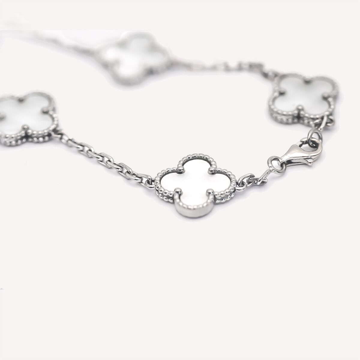Authentic second hand Van Cleef & Arpels Alhambra bracelet