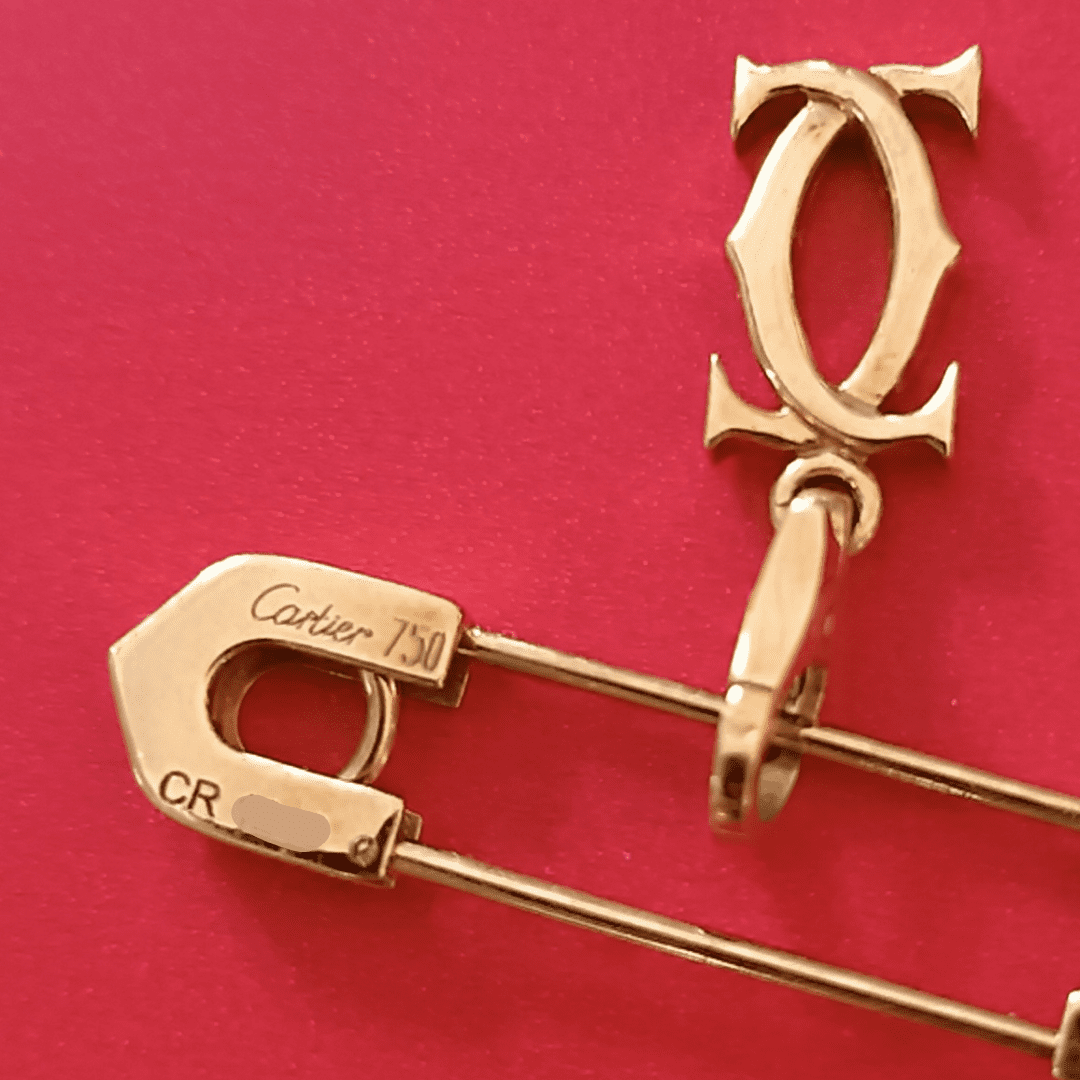Second hand Cartier Vintage C brooch - weprecious
