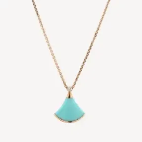Bijou de seconde main : Collier Diva's Dream Bulgari avec motif en forme d'éventail en Or rose et Turquoise surmontée d'un petit diamant - collection Diva's Dream Bulgari
