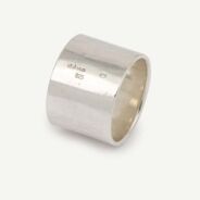 Authenticated second-hand Pi Dinh Van ring