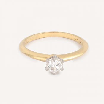 Solitaire Tiffany Setting by Tiffany & Co authenticated pre-owned - what is a carat? - Tiffany Setting Tiffany & Co collection - match engagement ring and wedding ring