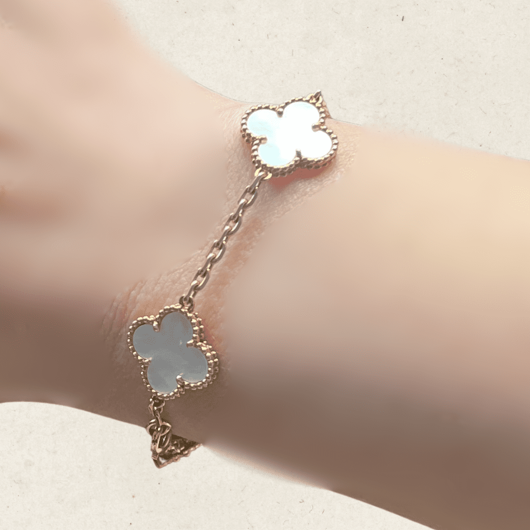 Vintage Alhambra Van Cleef & Arpels bracelet : Authenticated Jewel