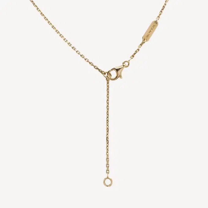 Bijou de seconde main : Pendentif Vintage Alhambra Van Cleef & Arpels - Authentifiée avec Certificat d'expertise
