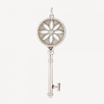 Tiffany & Co Marguerite Key pendant : Authenticated jewel