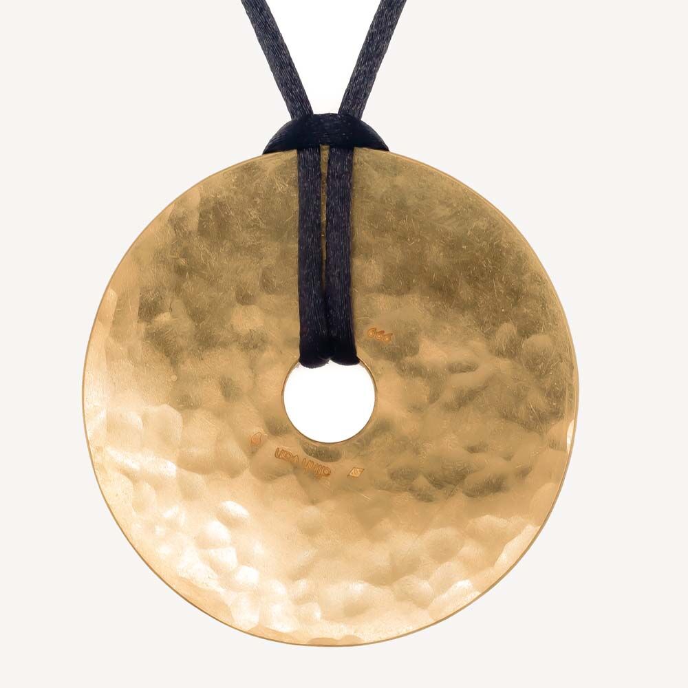Authenticated second-hand Pi Dinh Van pendant