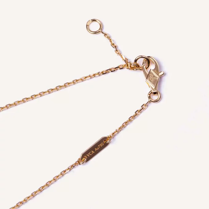 Authenticated pre-owned Van Cleef & Arpels Alhambra pendant