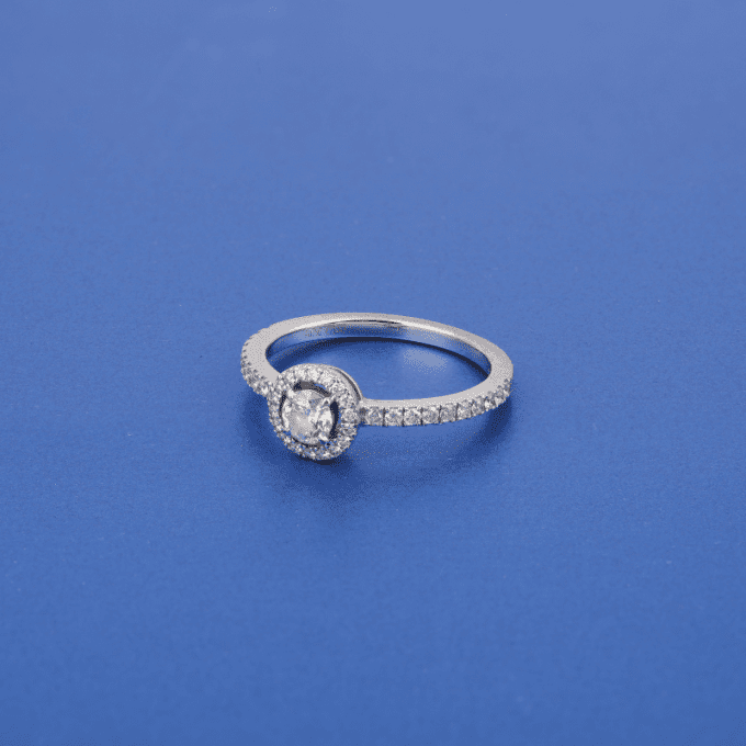 Joy Messika ring - gem size