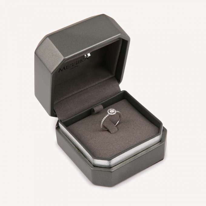 Authenticated pre-owned Joy Messika ring