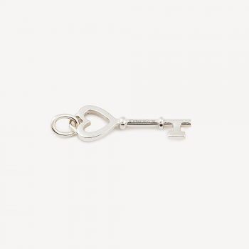 Tiffany & Co Heart Key pendant : Authenticated jewel