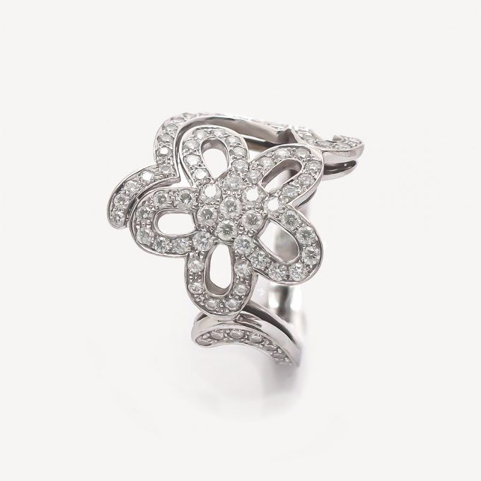 Pre-owned Flowerlace Van Cleef & Arpels ring: Authenticated Jewel