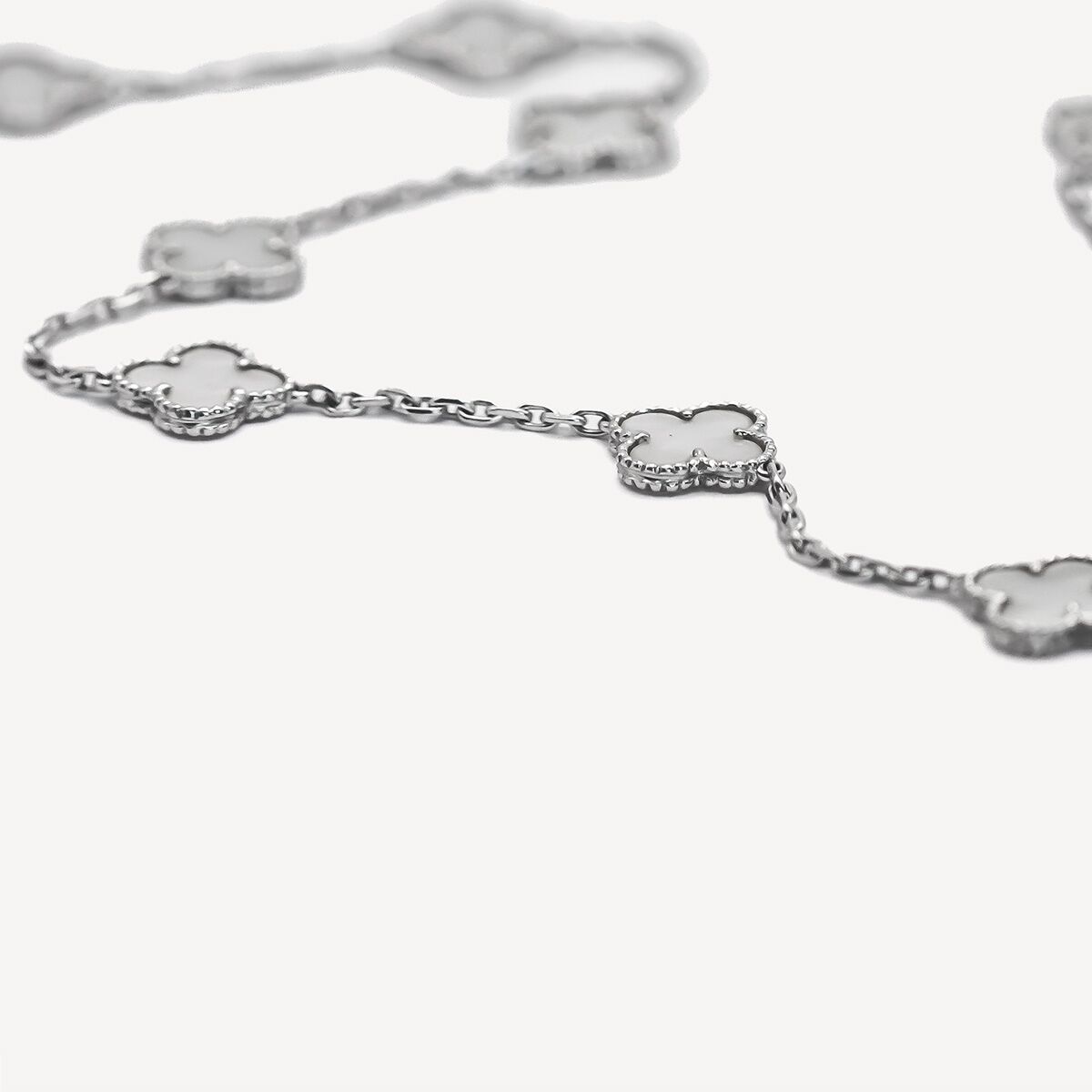 Genuine pre-owned Van Cleef & Arpels Alhambra sautoir